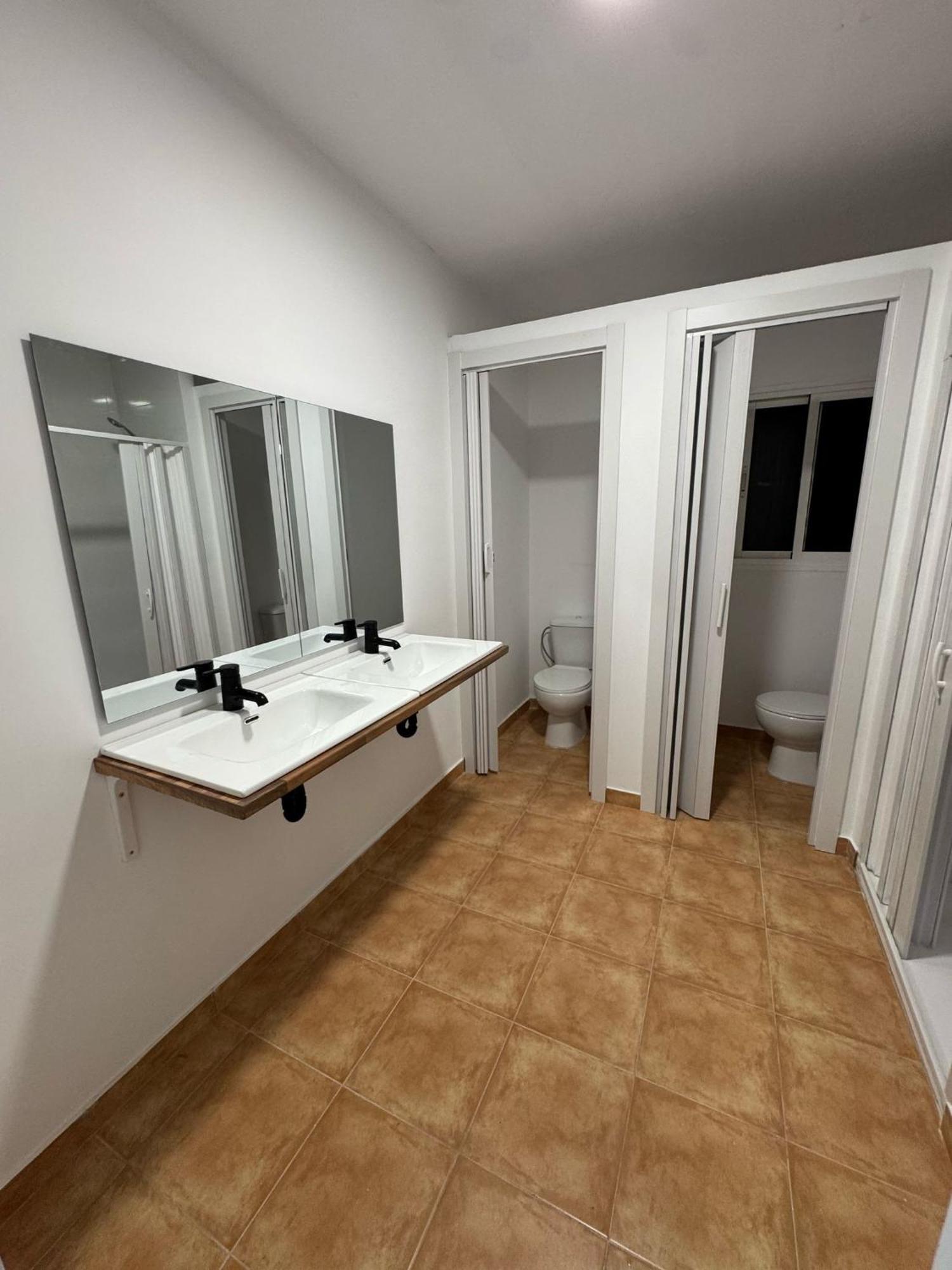 Apartamento De Habitaciones Privadas En El Centro De Малага Екстериор снимка